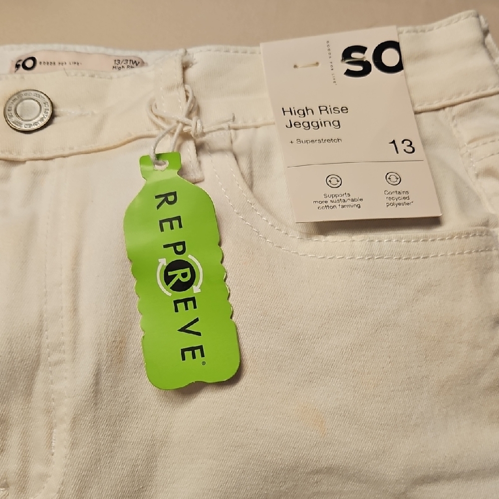 SO Size 13 White High Rise Jegging